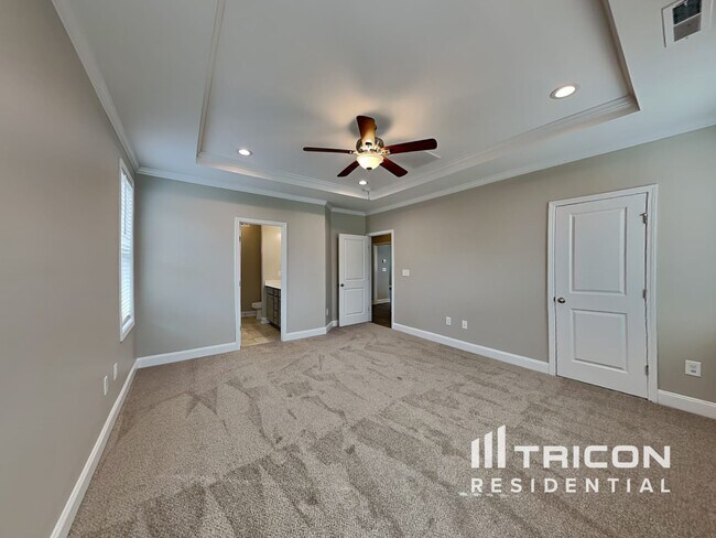 Building Photo - 100 E Goodwin Chase Ln
