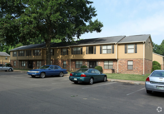 Building Photo - Pershing Park Apartments