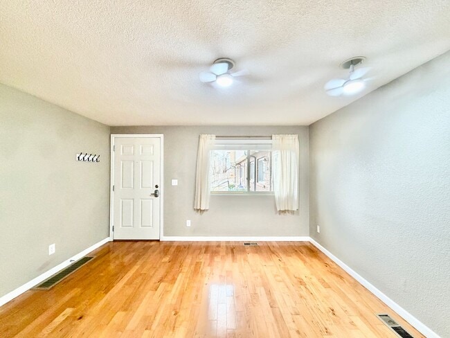 Building Photo - Wheat Ridge 2-story