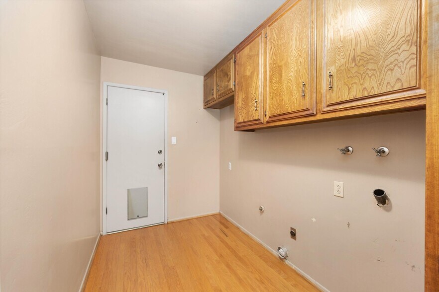 Building Photo - 7808 Selkirk Dr