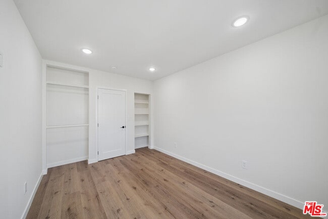 Building Photo - 1027 N Gardner St