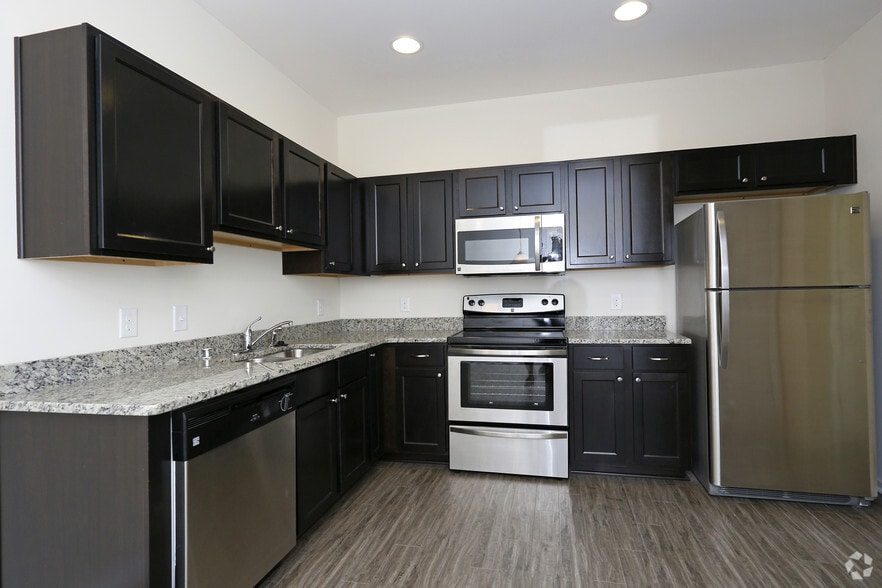 Latitude at Richmond Hill 401 Buckeye Dr Richmond Hill GA 31324