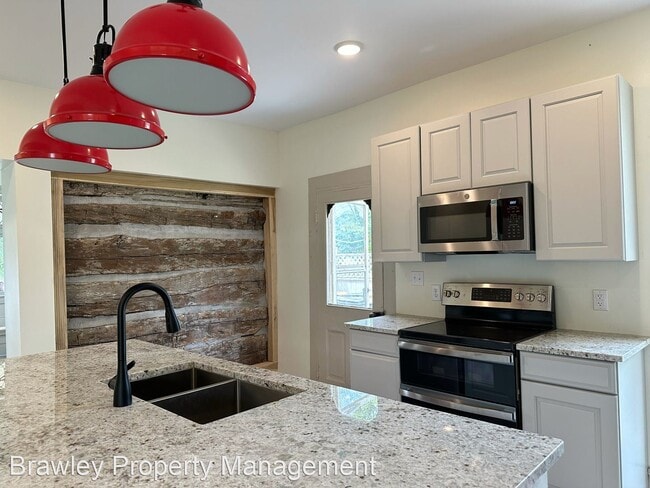 Building Photo - 8 br, 6 bath House - 514 W Kirkwood Ave