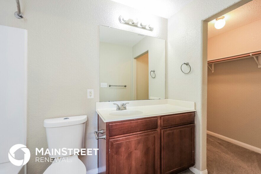 Building Photo - 5607 Forest Canyon