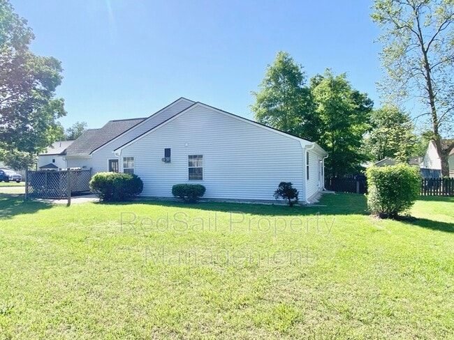 Building Photo - 145 Bridle Ln