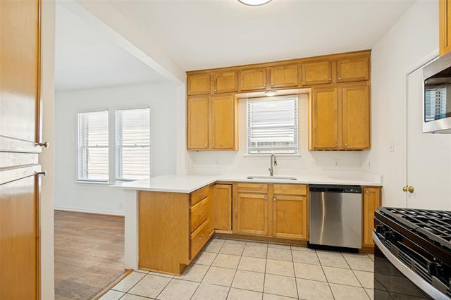 Building Photo - 6025 Llano Ave
