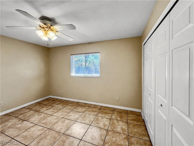 Building Photo - 208 SE 17th St