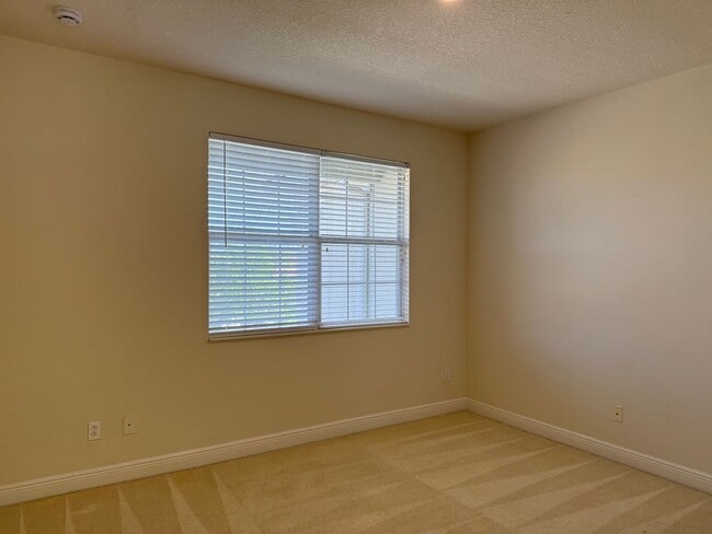 Building Photo - 2740 Swoop Cir