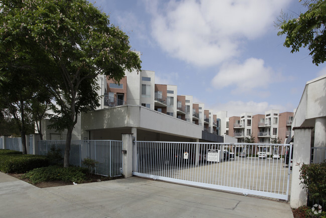 Building Photo - Lexington Senior Apartments