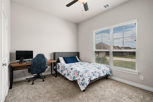Building Photo - 500 Wild Grv Ln