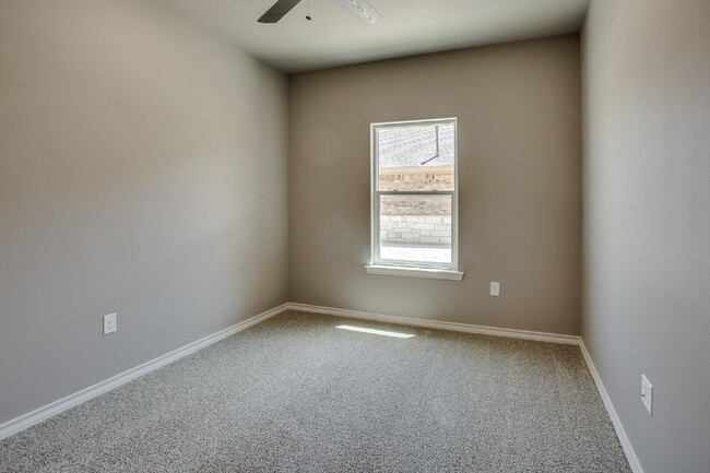 Building Photo - 1505 Avenue O