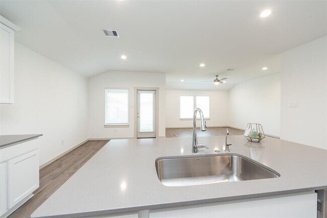 Building Photo - 29518 Wilkerson Ln