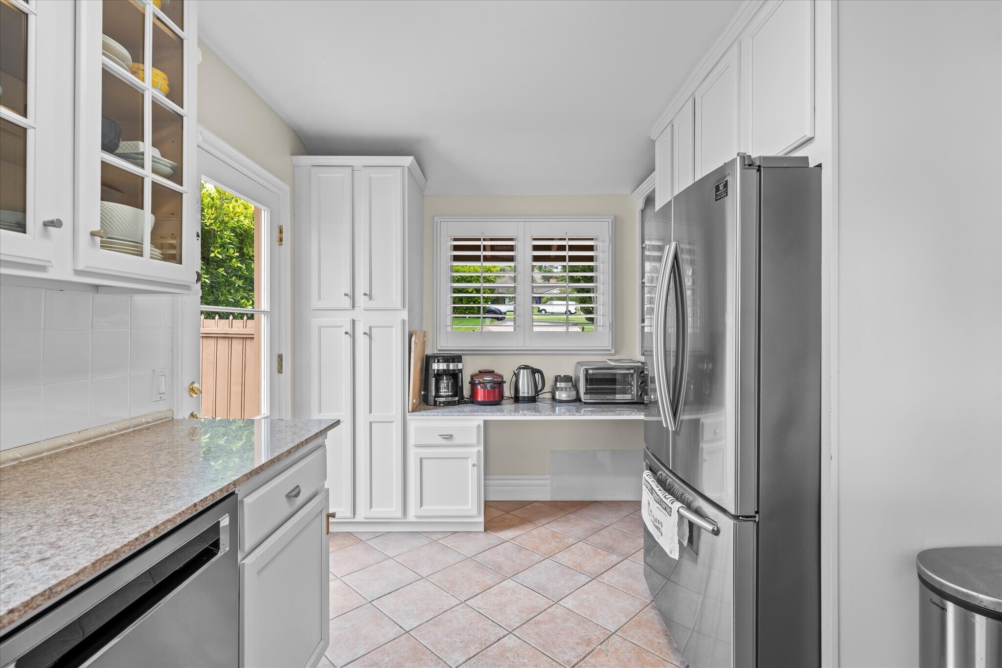 Building Photo - 2129 Palos Verdes Dr W
