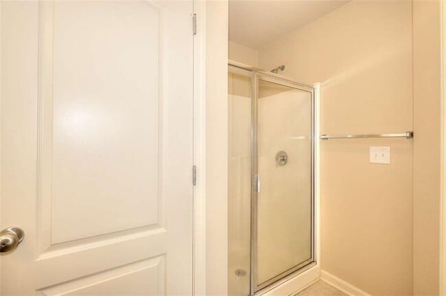 Building Photo - 3702 Brockenhurst Dr