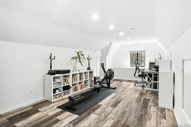 Building Photo - 276 Overlook Rd