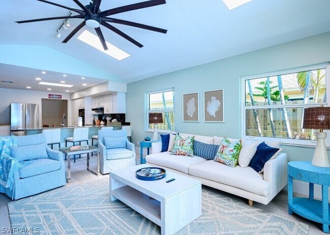 Building Photo - 760 106th Ave N