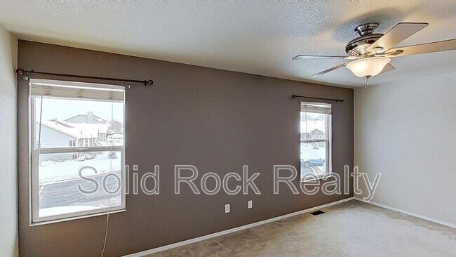 Building Photo - 4642 Crow Creek Dr
