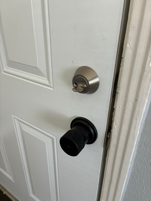 Building Photo - 4584 Park St