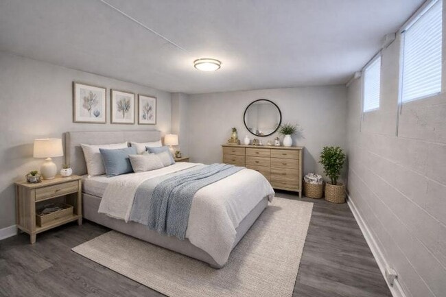 Building Photo - Cumberland Drive Triplex