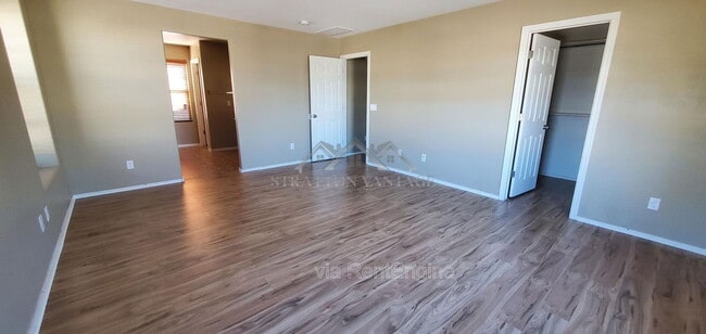 Building Photo - 523 N Ranger Trail