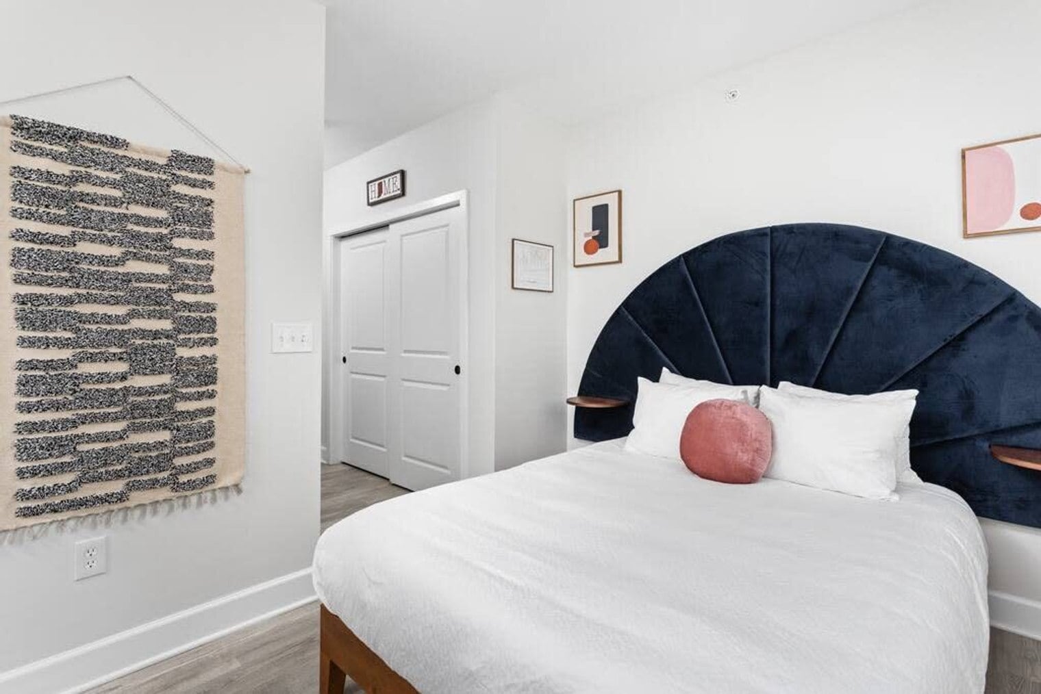 Building Photo - 5858 N College Ave