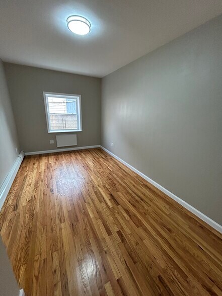 Building Photo - 315 E 163rd St