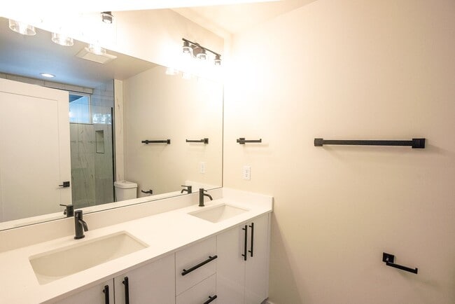 Building Photo - NEW CONSTRUCTION- MOVE- IN READY