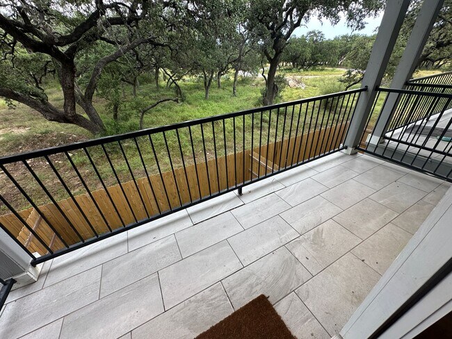 Building Photo - Townhome for Rent