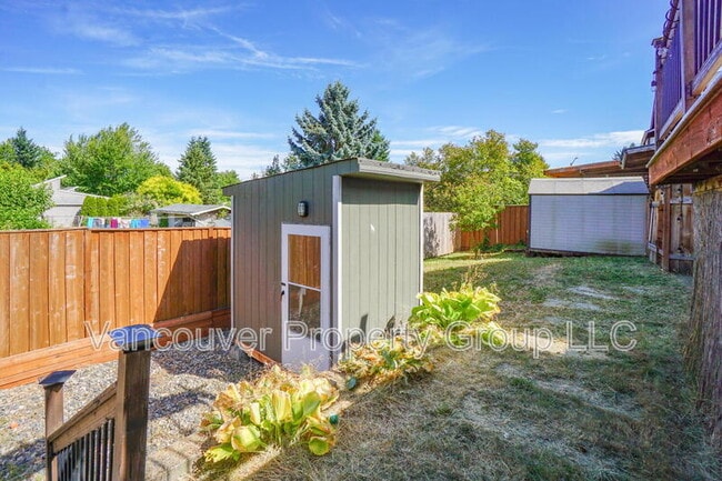 Building Photo - 5611 NE 48th Ave