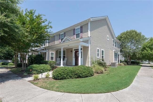 Building Photo - 302 Milton Ct