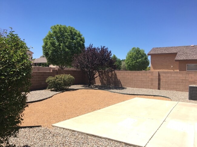 Building Photo - Northern Meadows - 3BR 2 Story - LOFT