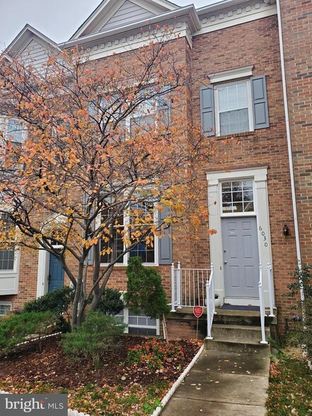 Primary Photo - 6030 Lincolnia Rd