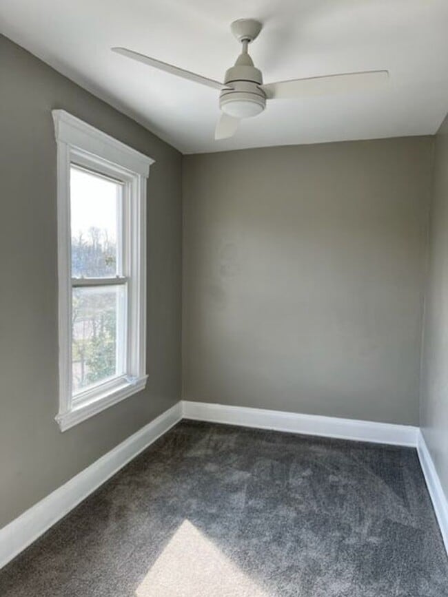 Building Photo - 1326 Chapel St