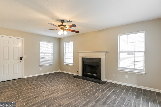 Building Photo - 78 Nellie Brook Dr SW