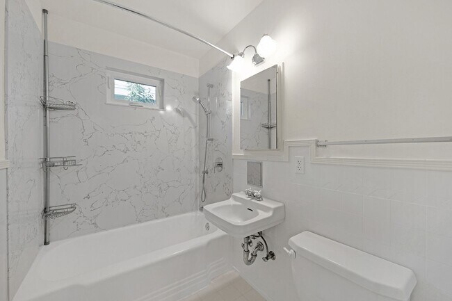 Building Photo - One level home Crockett, magnificent VIEWS