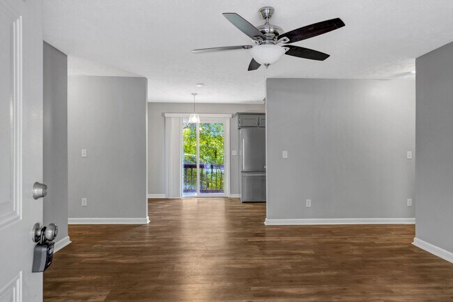 Building Photo - Three Bedroom Ranch w/ Basement in Dover with over an acre lot!