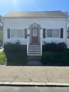 Primary Photo - 12 Sagamore St