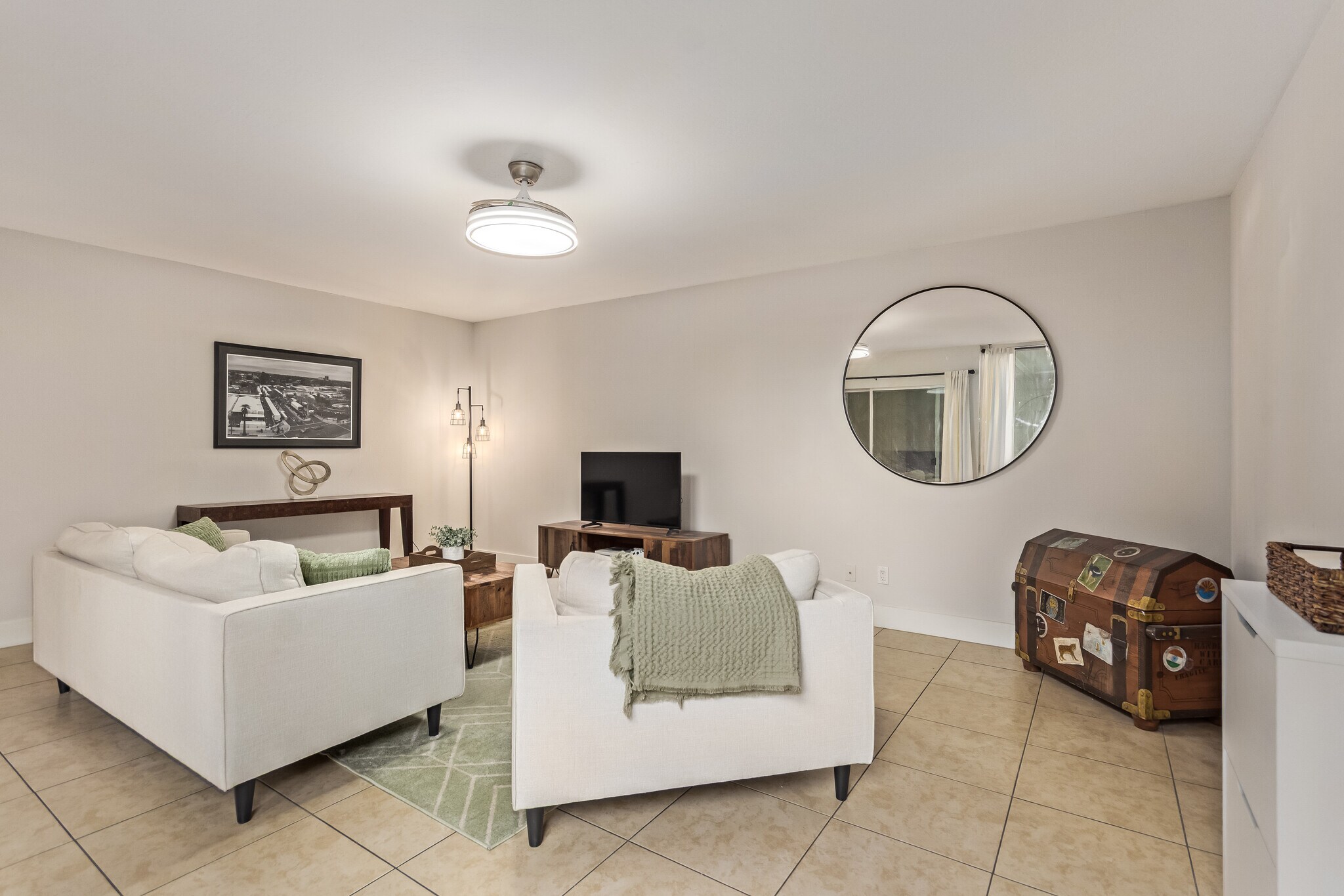 Building Photo - 1225 E Medlock Dr