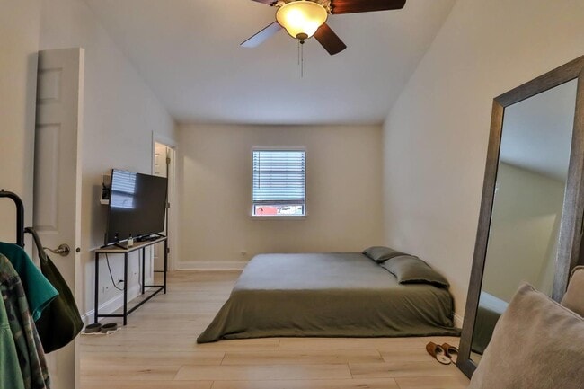 Building Photo - 713 Green Mountain Ct