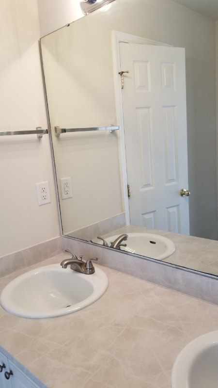 Building Photo - 316 Walnut Woods Dr