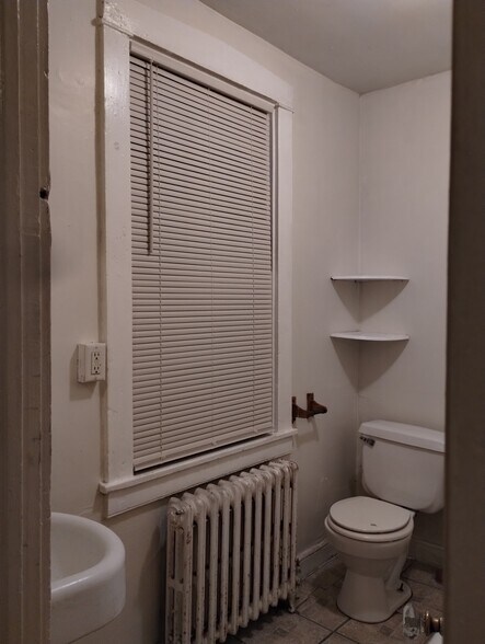 Building Photo - 41 S Water St