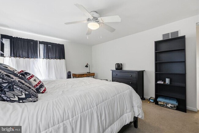 Building Photo - 6405 Spruce Mill Dr
