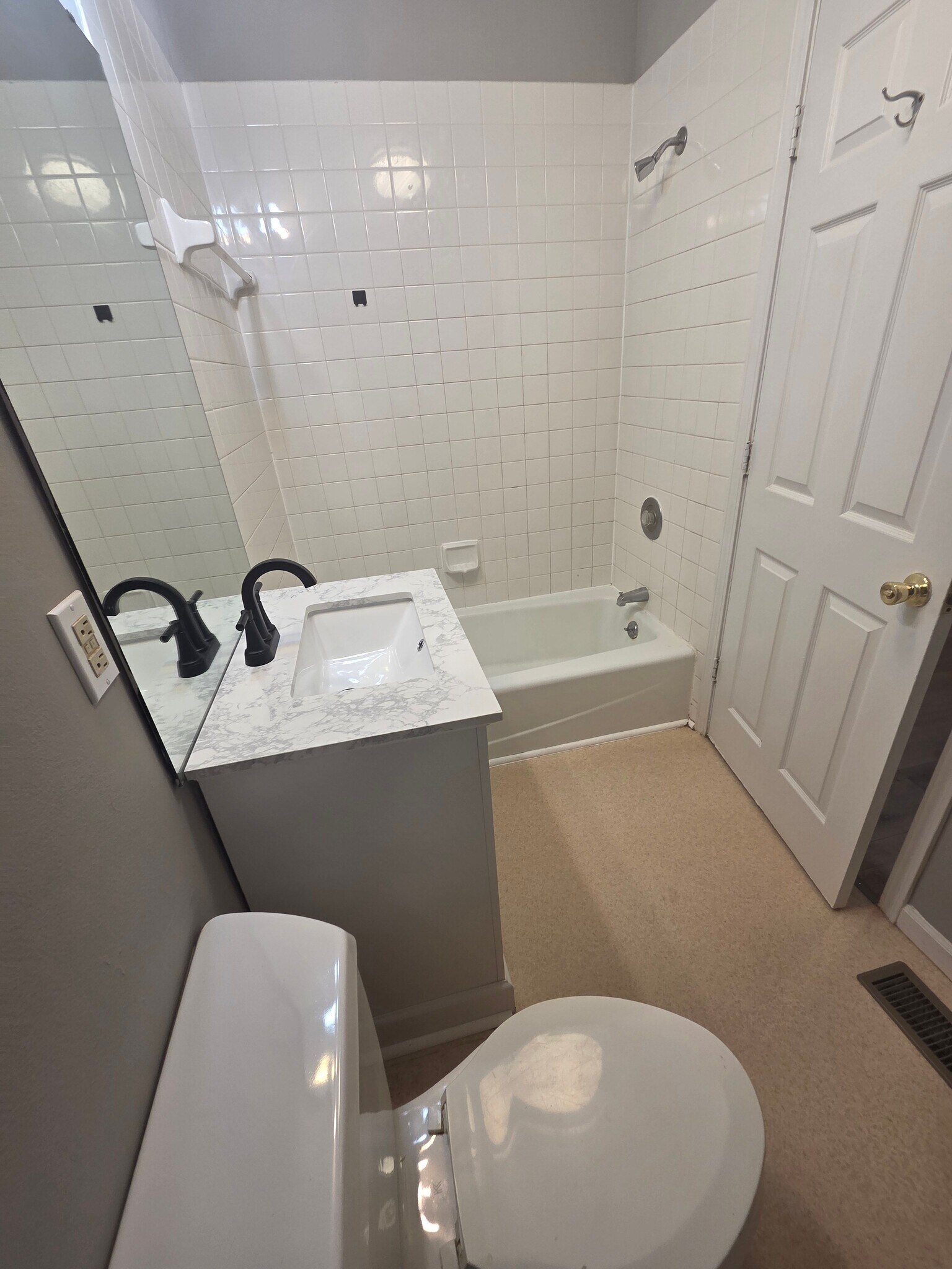 Building Photo - 1217 Lami St