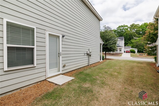 Building Photo - 157 Brockett Dr
