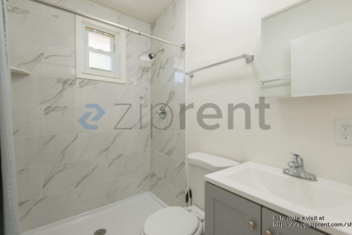 Building Photo - 3601 30th Ave S