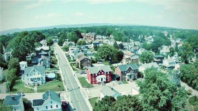 Building Photo - 30 Davis St