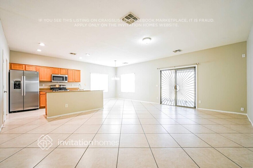 Building Photo - 6342 W Cambridge Ave