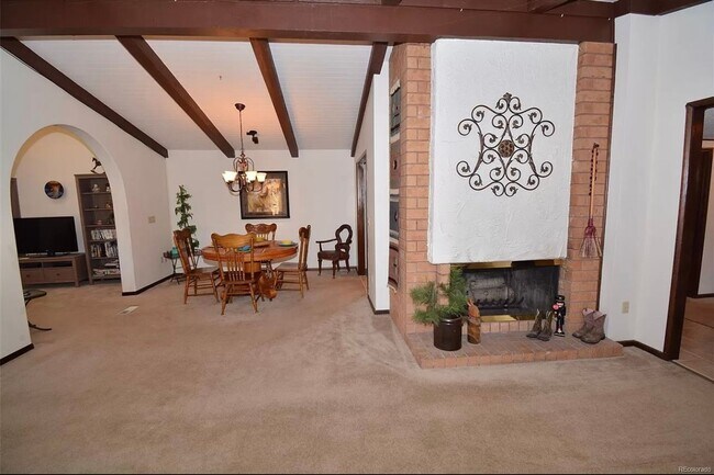 Building Photo - 3 Bedroom Townhome in Gleneagle