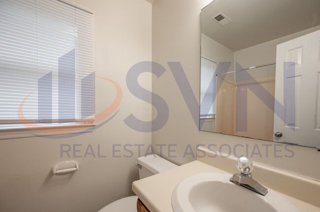 Building Photo - Cottage living in this 3-Bedroom, 3-Bath Home in Durham – Near Duke