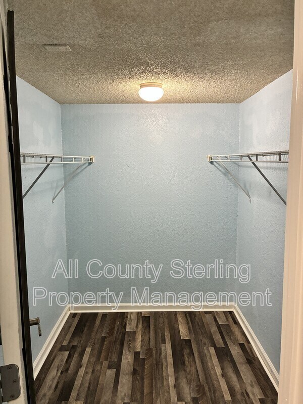 Building Photo - 1810 NW 23rd Blvd